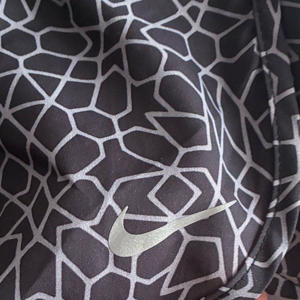 Nike Performance Women's Black Patterned Shorts M - Picture 13 of 16